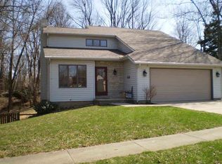 3711 W Woodhaven Dr, Bloomington, IN 47403