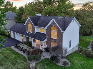 377 Dietrich Rd, Ballwin, MO 63021