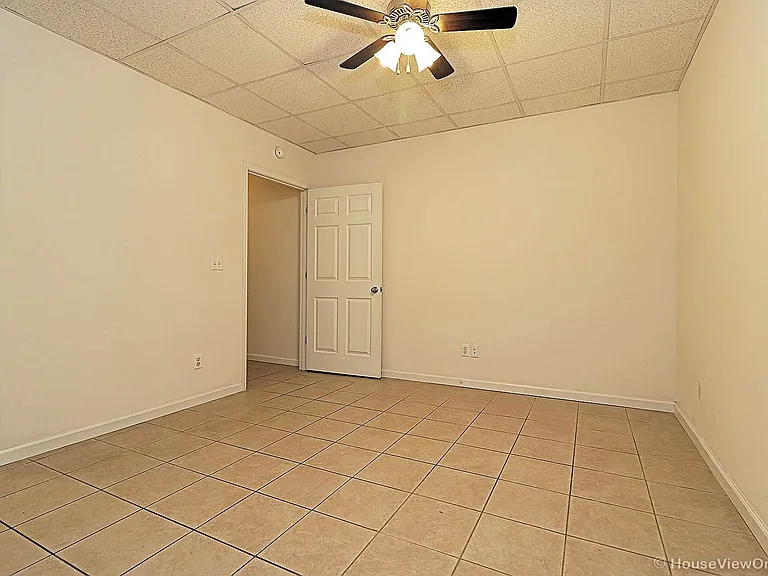 820 N Sprigg St — Photo 5