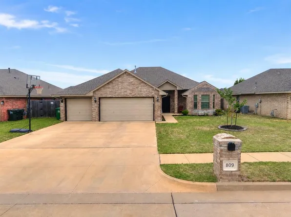 809 Dover Mansion Rd, Yukon, OK 73099