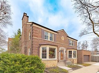 7136 N Washtenaw Ave, Chicago, IL 60645