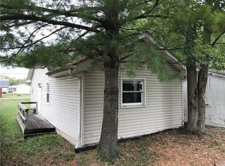 225 1/2 N Adams St, Brownsburg, IN 46112