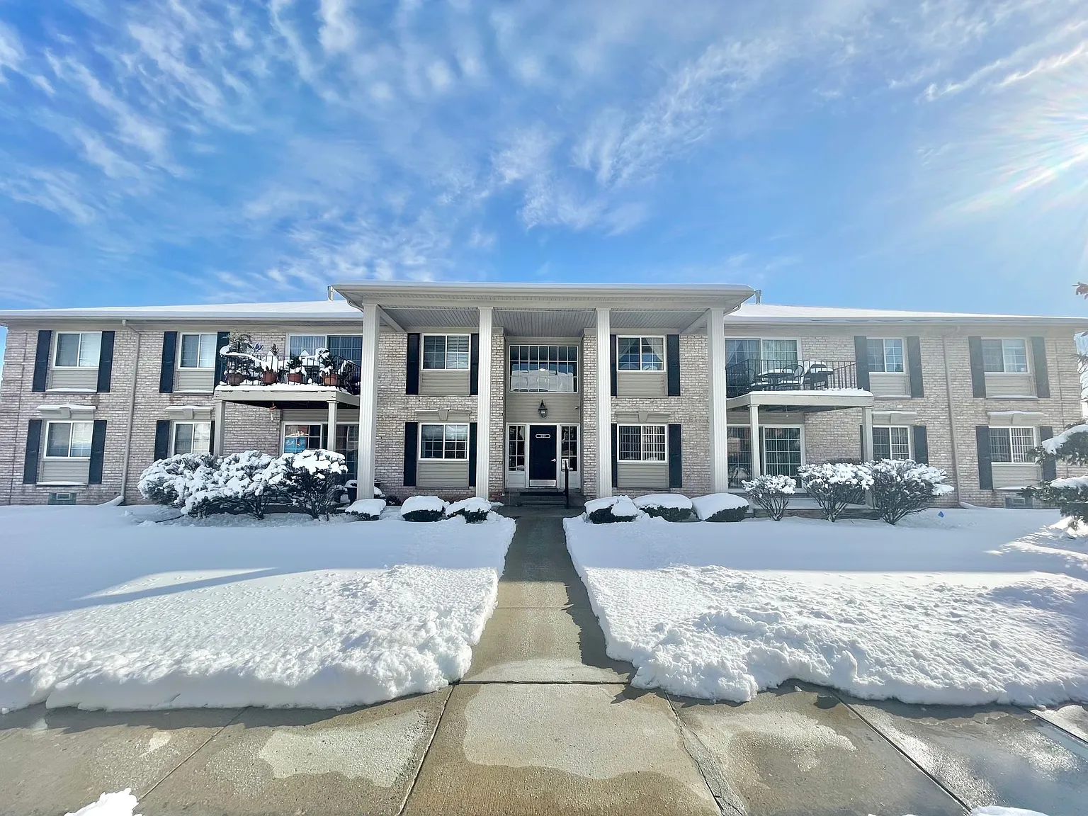 6127 Orchard Lake Rd APT 103 photo 1