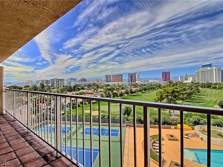 3111 Bel Air Dr #8E — Photo 46