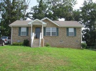 359 Donna Dr, Clarksville, TN 37042