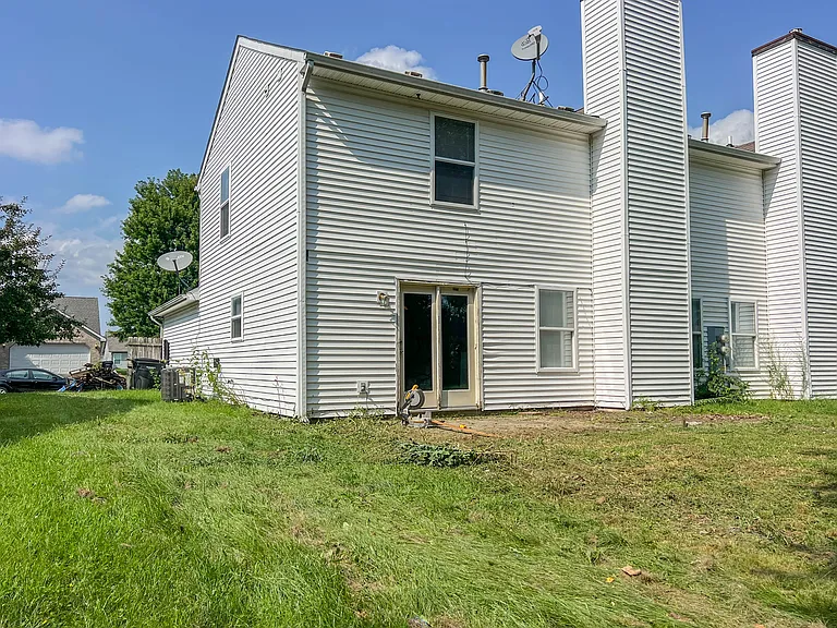 2119 Bridgewater Cir #A — Photo 17