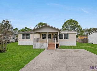 9537 Deer Trail Ave, Zachary, LA 70791