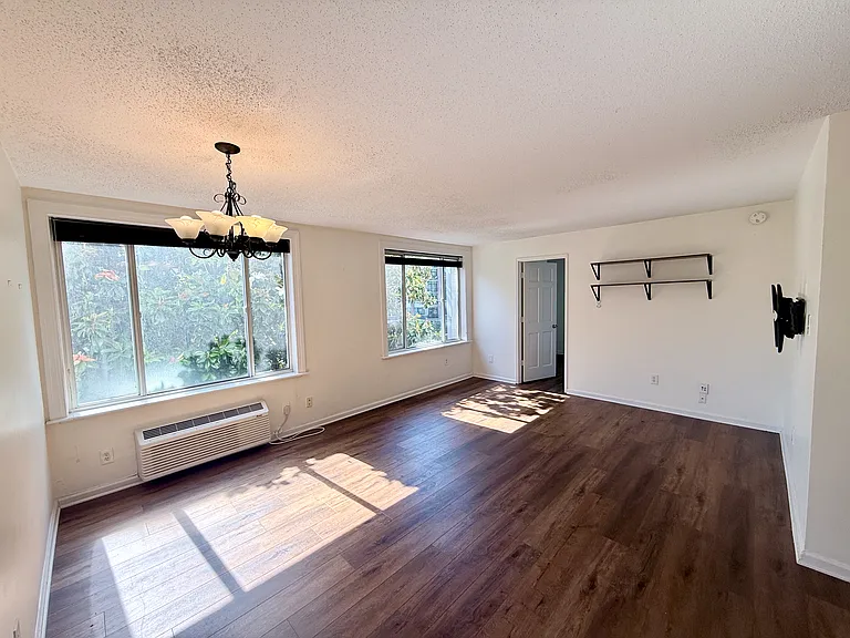 1730 Arlington Blvd #403 — Photo 3