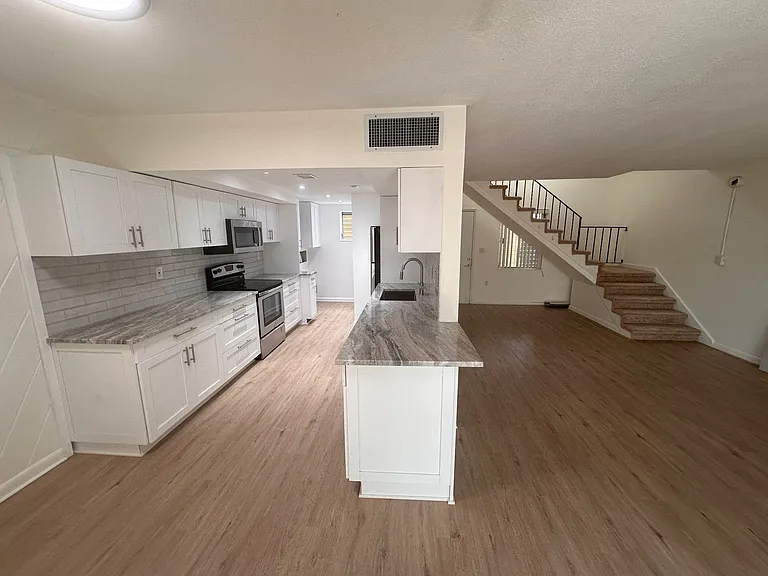 1501 SE 15th St #3-4 — Photo 16