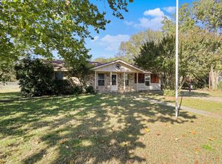 104 N Mimosa St, Paradise, TX 76073