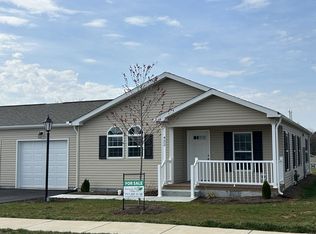 432 Eastwood Ln, Lancaster, PA 17601