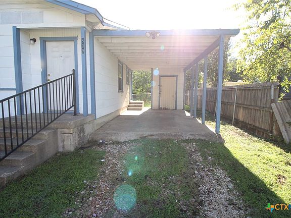 3rd image of 809 Morris Dr