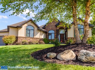 9320 Wildfire Rd, Lincoln, NE 68512