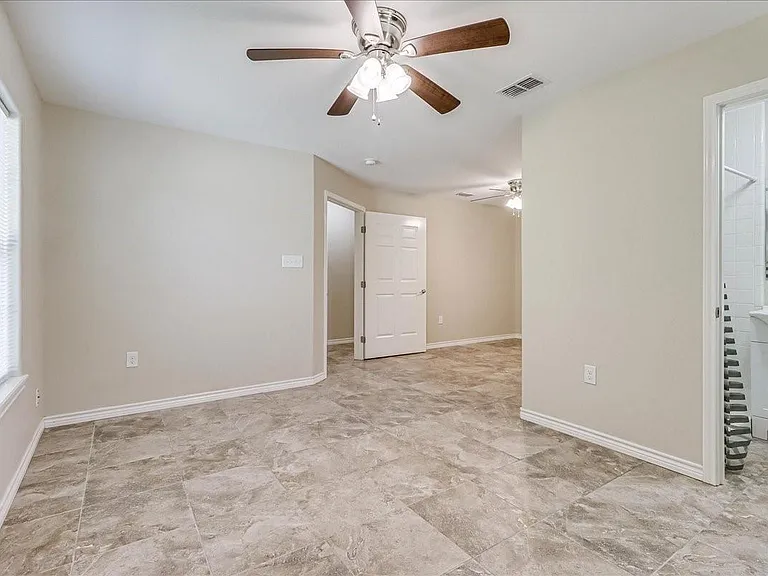 2111 E Lott Ave — Photo 26