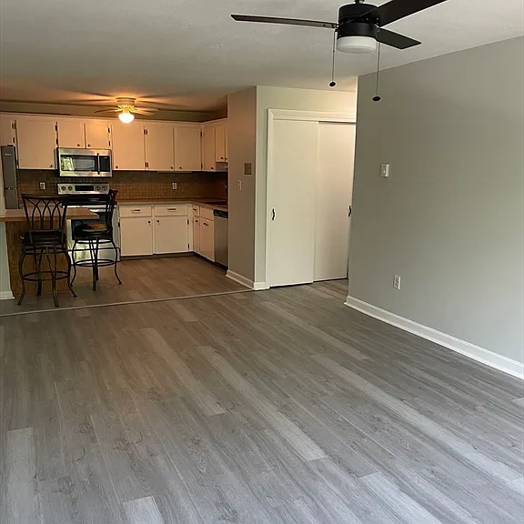 14A Mayberry Dr #6 — Photo 1