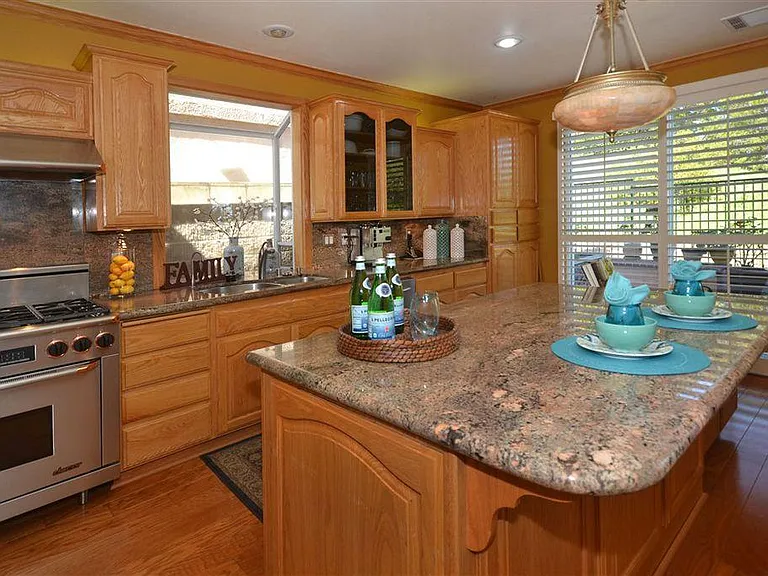 8167 Moller Ranch Dr — Photo 2
