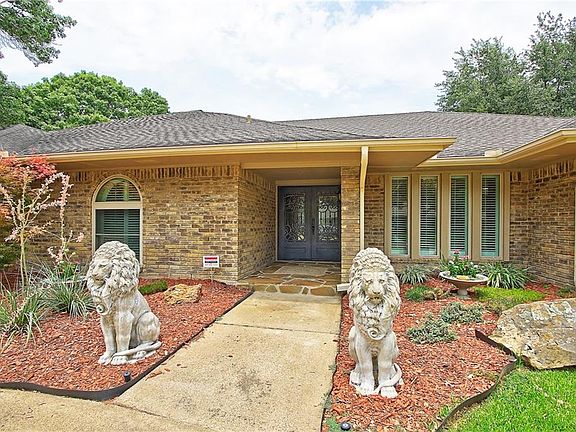 3rd image of 6831 Winterwood Ln