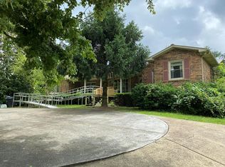 817 Hutcheson Rd, Cookeville, TN 38506