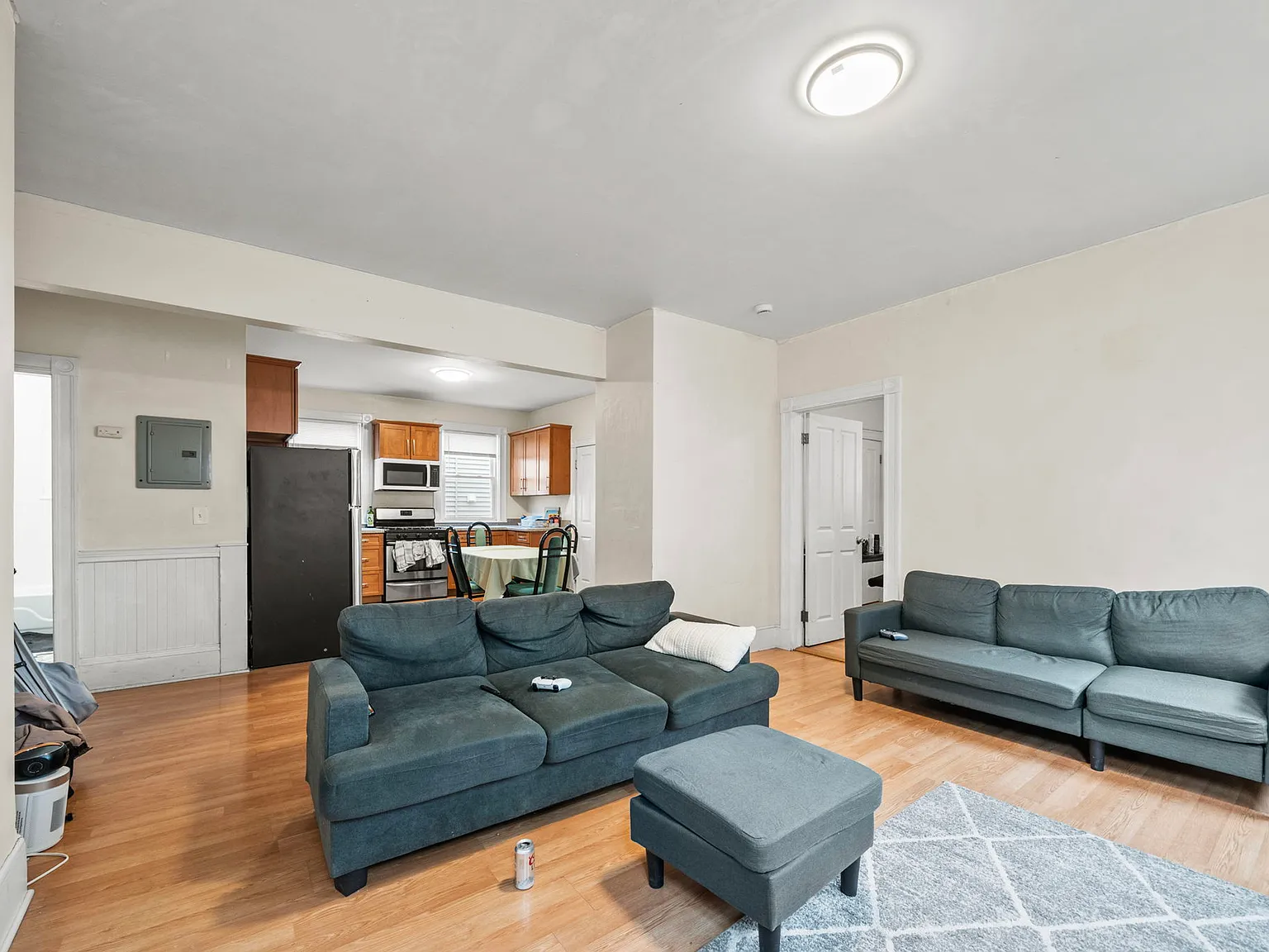 4 bed, 1200 sqft, $4,400 — Photo 4
