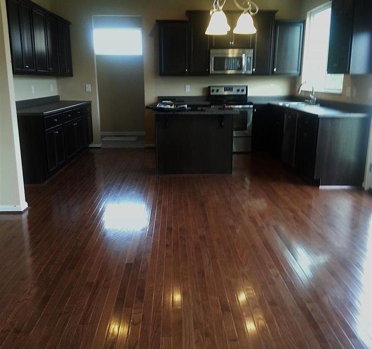 2nd image of 1376 Eagle Mountain Dr