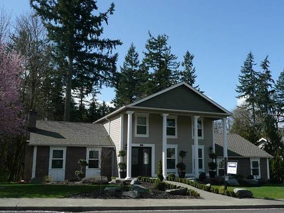 1st image of 2801 Burnaby Park Loop SE