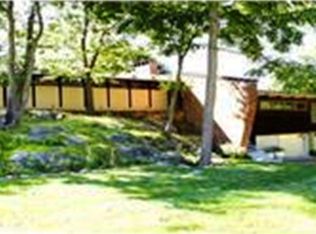 2 White Birch Dr, Ossining, NY 10562