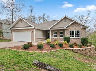 3 Cresswell Cir, Bella Vista, AR 72714