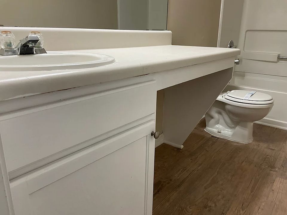 1st image of 2545 Tolliver Dr #1