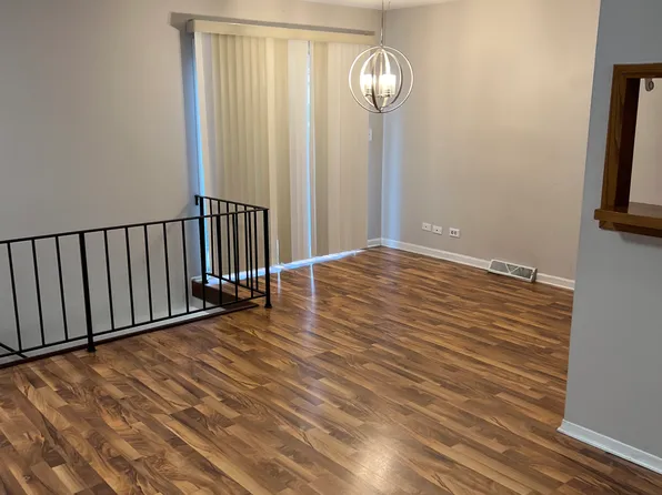 535 Darlene Ln Unit D, Glendale Heights, IL 60139