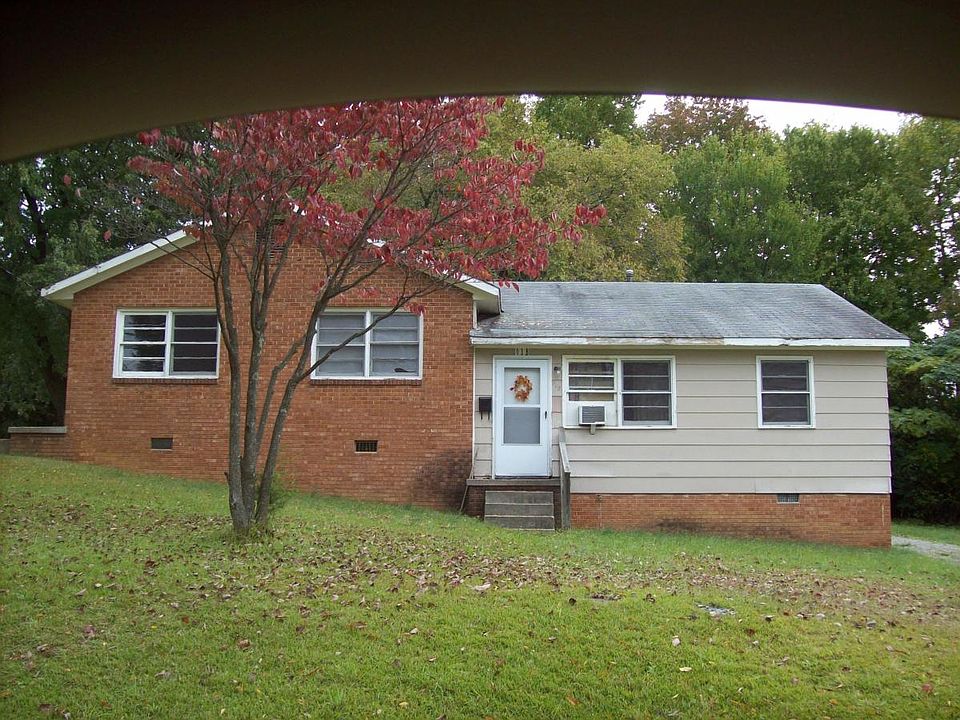 1st image of 903 Lowdermilk St #A