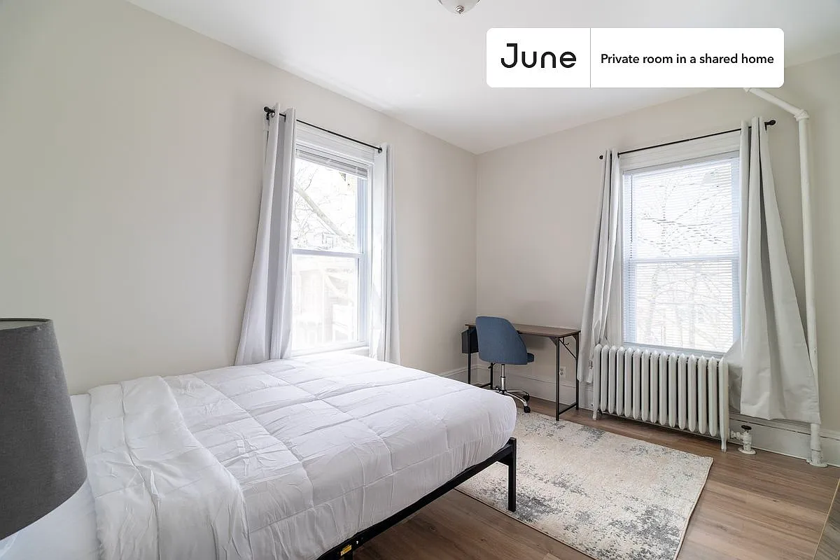 Building Photo - 6 Romar Ter #A