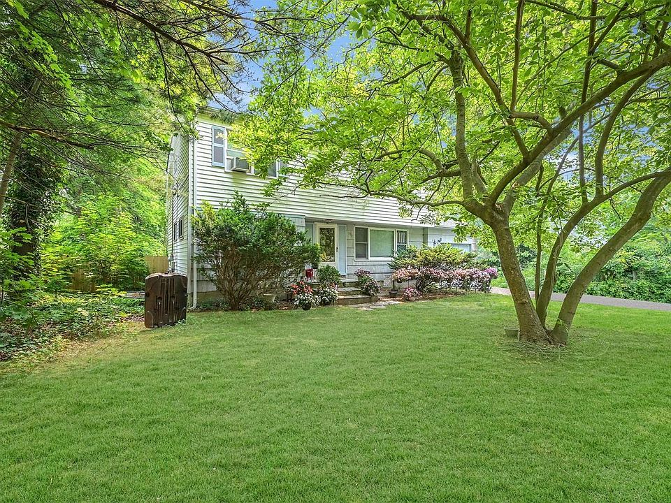 139 Brooksite Drive, Smithtown, NY 11787 Zillow