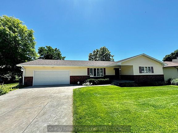 2nd image of 2809 Kingston Cir