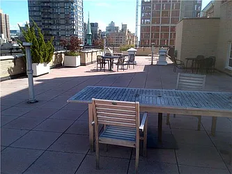 Rented by R New York