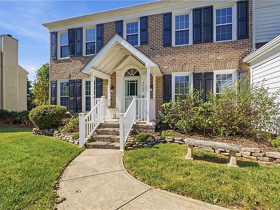 2nd image of 3609 Blairwood St