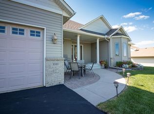 1010 Aspen Cir, Maple Lake, MN 55358