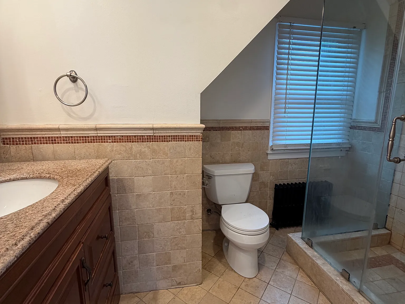 2 bed, $4,500 — Photo 1