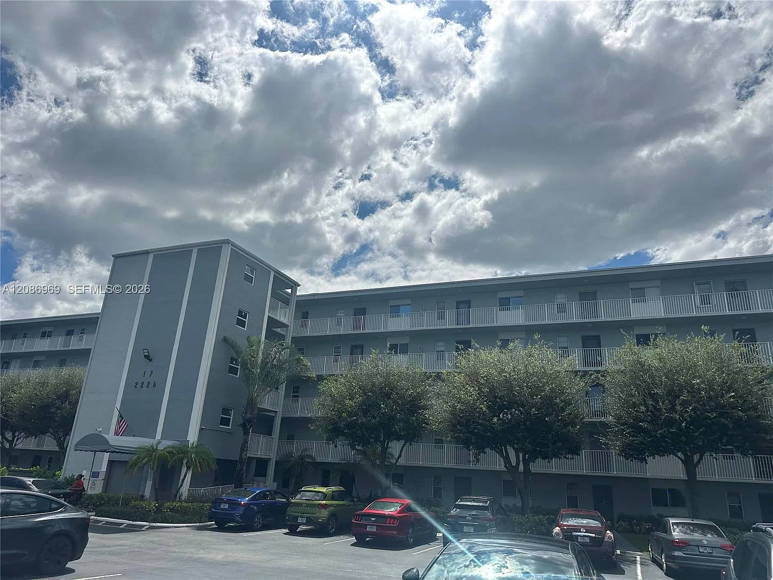 Cypress Bend Condominium — Photo 3