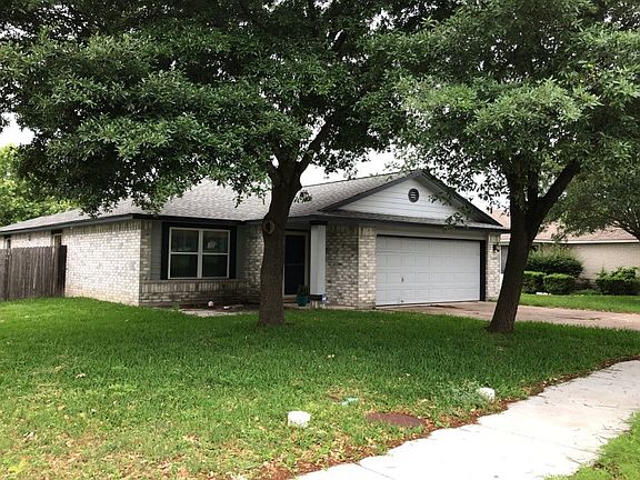 2nd image of 15332 Sarahs Creek Dr