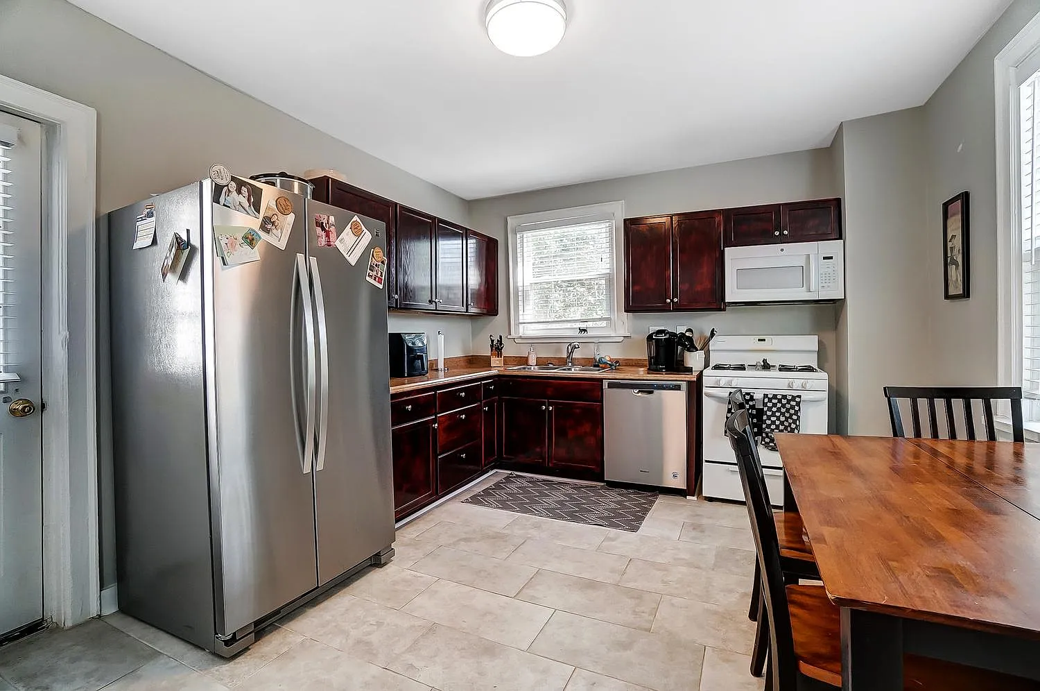 3 bed, 1500 sqft, $1,795 — Photo 1
