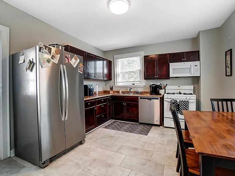 2546 Ingleside Ave #2 — Photo 1