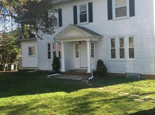 3 Saint Timothys Ln APT 1, Catonsville, MD 21228