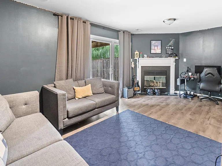 7121 Bradshaw Ct E — Photo 21