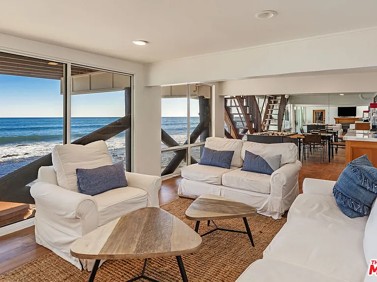 24408 Malibu Rd — Photo 37
