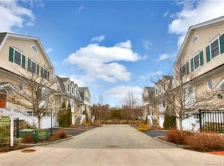 4 Maple St, New Canaan, CT 06840