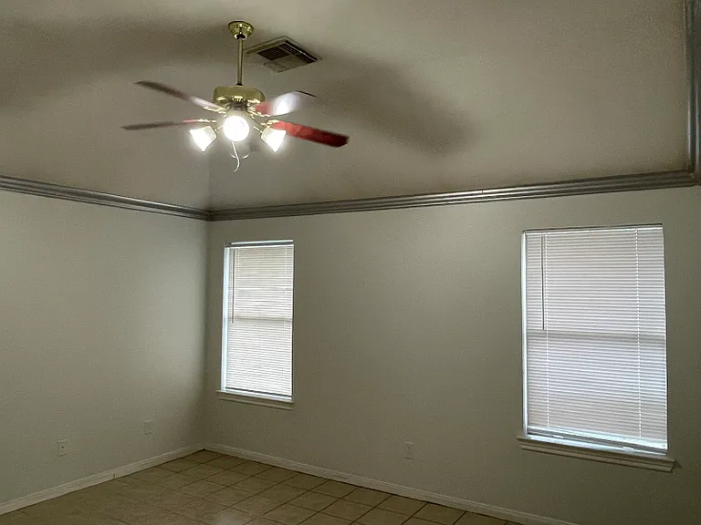 5923 Hatfield Glen Dr — Photo 15