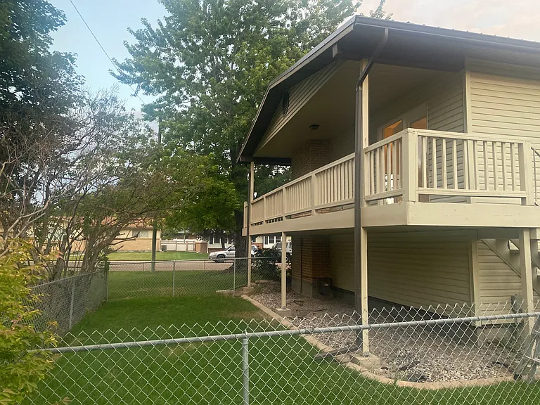 2260 Richards Ave #2 — Photo 6