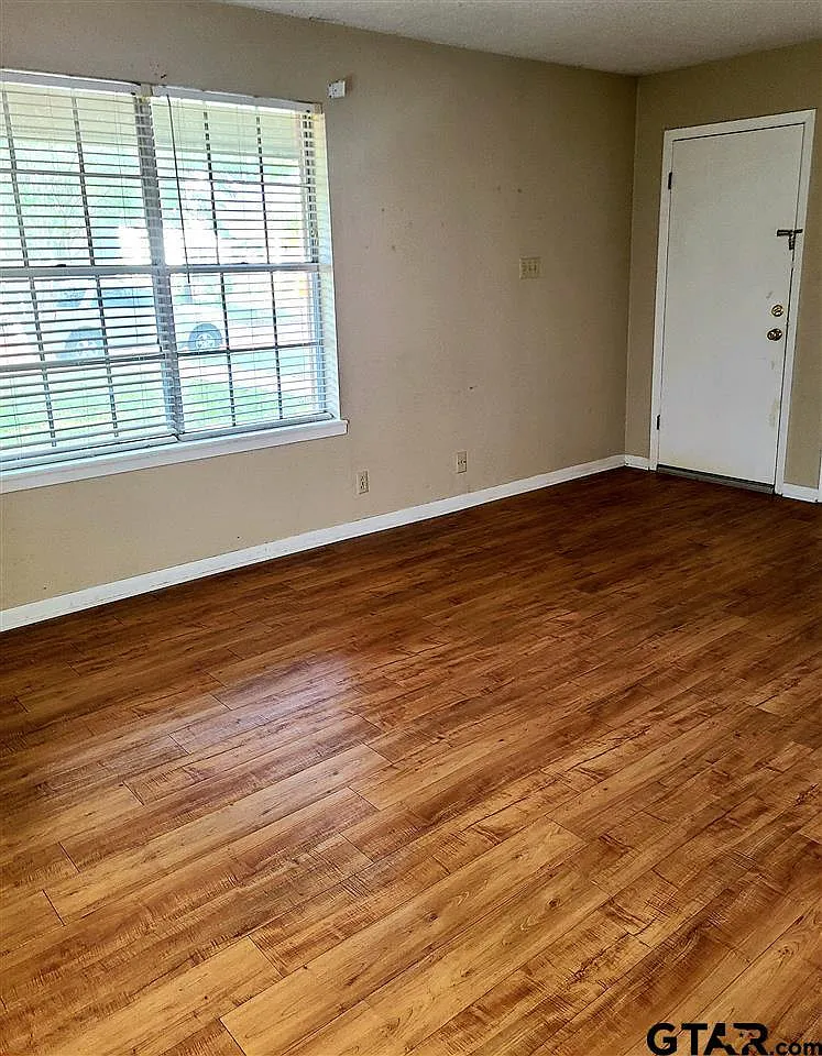 1 bed, 798 sqft, $1,150 — Photo 2