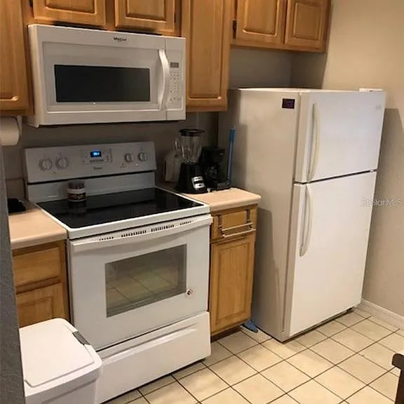 4006 Venetian Bay Dr #108 — Photo 2
