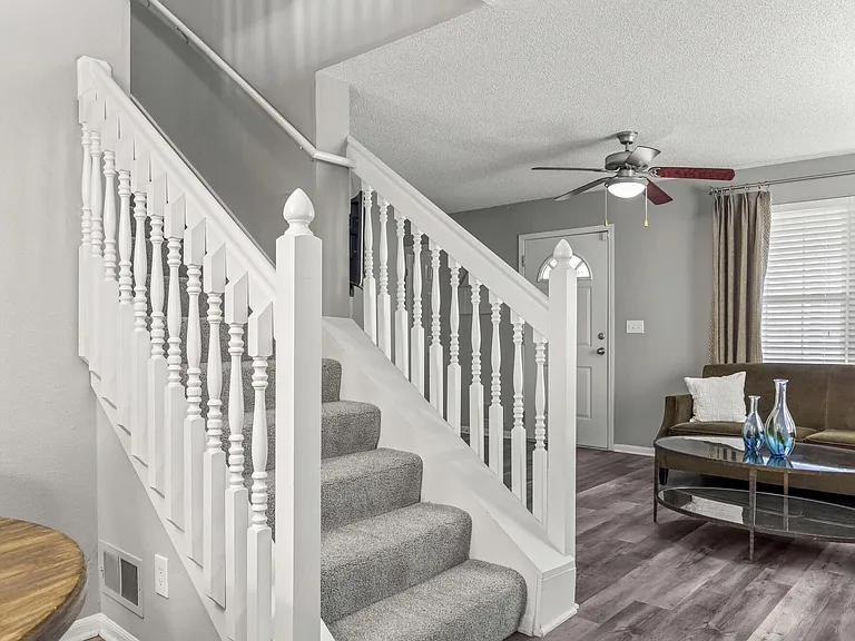 The Louis Townhomes — Photo 34